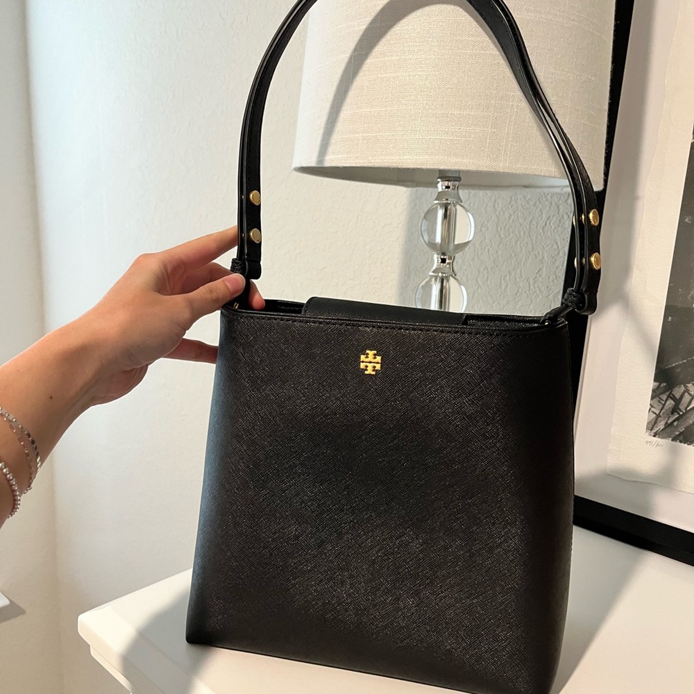 Tory Burch Black Leather Shoulder Bag with Gold Logo